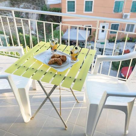 Bright Newly Renovated Apt Near Beach & Center+Ac Anemomylos المظهر الخارجي الصورة